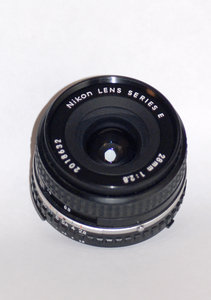 Nikon 28mm f2.8 E Series-3706