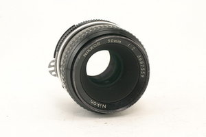 Nikon Nikkor 50mm f/2 AI-4081